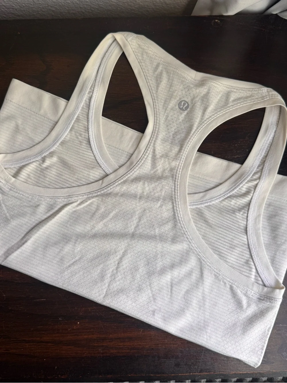 Lululemon Swiftly Tech Racerback Tank Waist Length Size 4 - Picture 1 of 2